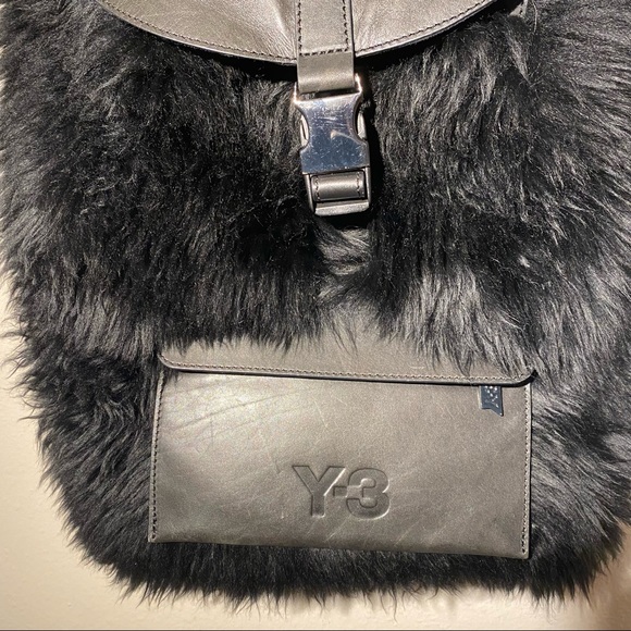 Y3 YOHJI YAMAMOTO Adidas Rare Shearling Sherpa Leather Oversized Bag - Picture 2 of 16